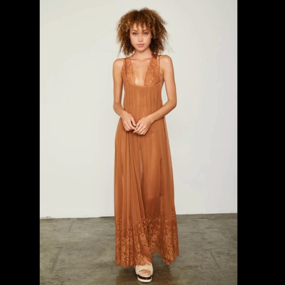 We Are HAH Mad Maxi dress in brown sugar size med
